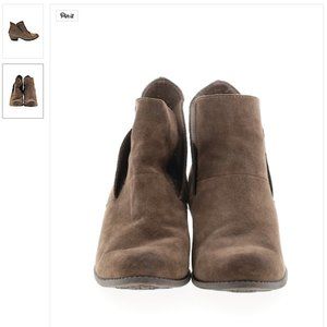 Me Too Brown Ankle Boots